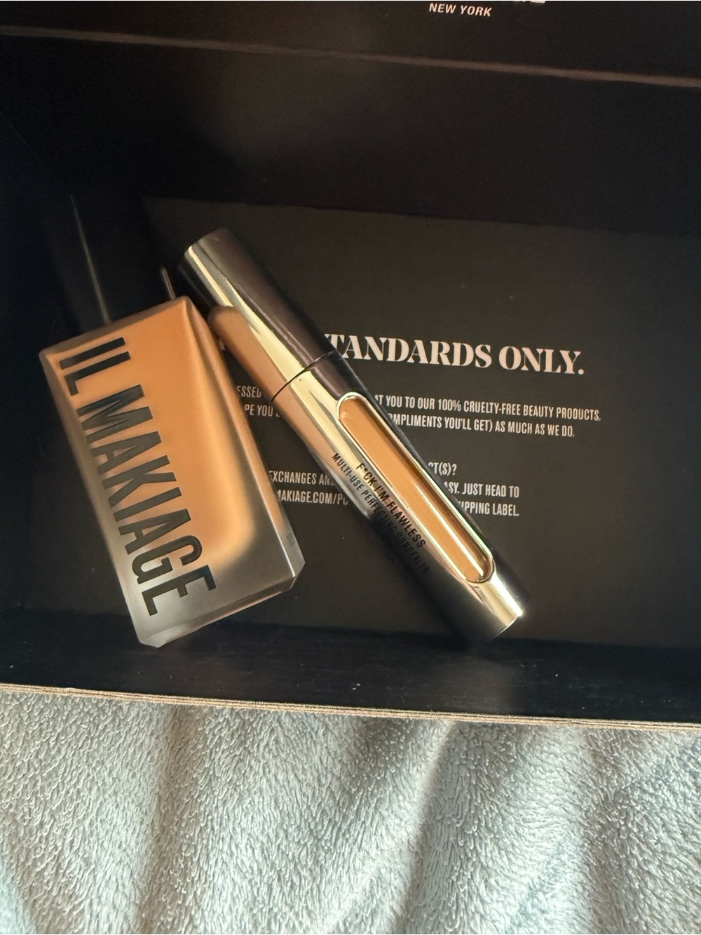 IL MAKIAGE Foundation & Concealer Duo